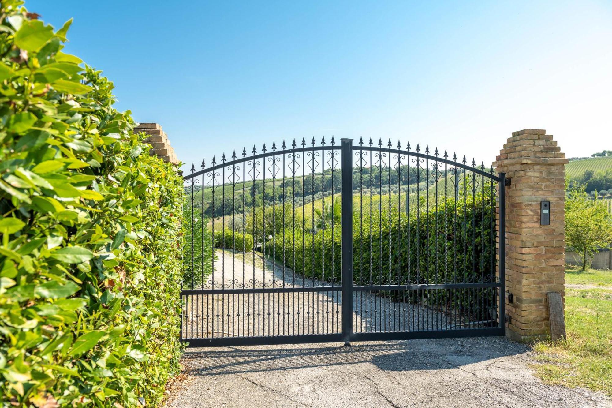 Villa Iulia - Vibra Controguerra Luaran gambar