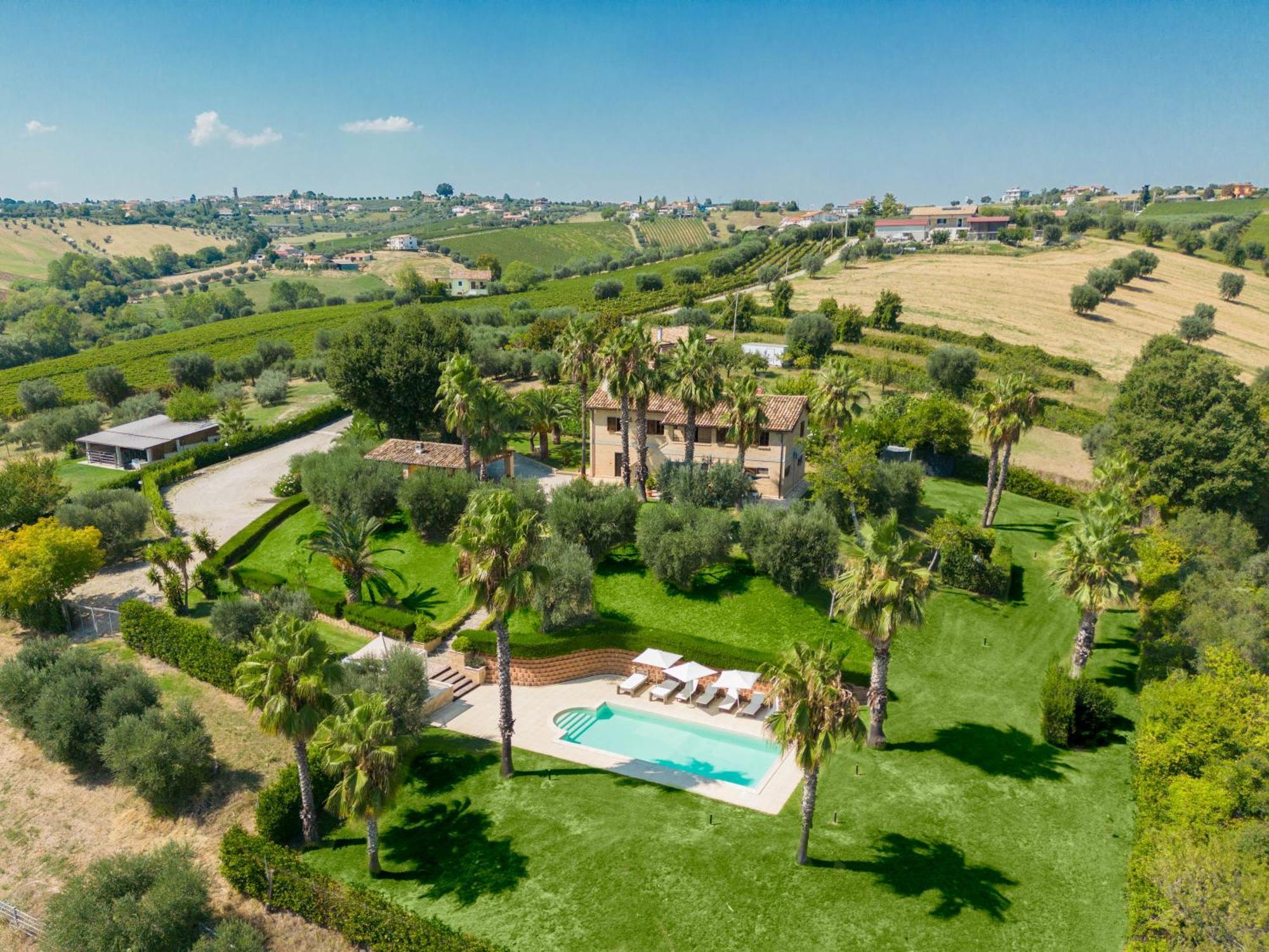 Villa Iulia - Vibra Controguerra Luaran gambar