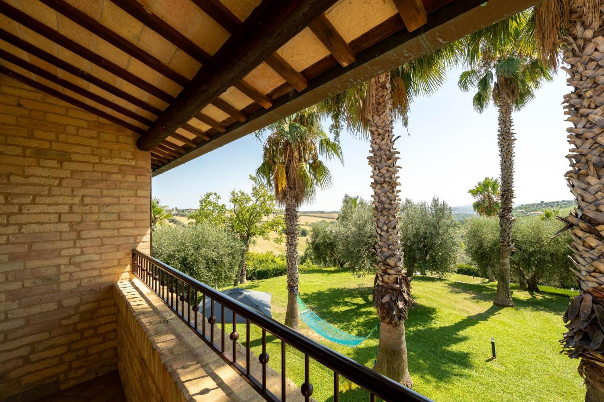 Villa Iulia - Vibra Controguerra Luaran gambar